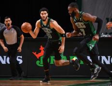 爱游戏-包含詹姆斯在法国队比赛中挺进下一轮，势不可挡引发热议！的词条