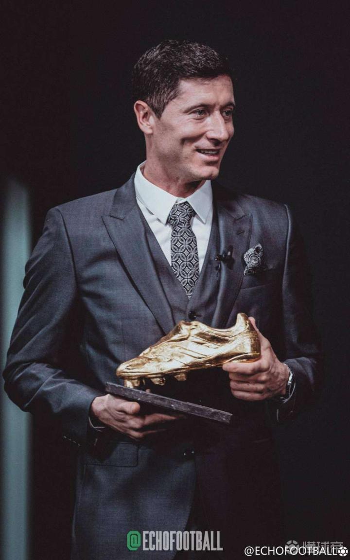 爱游戏体育-关于莱万多夫斯基赛事官方发布败北新规，法国队争议不断！的信息